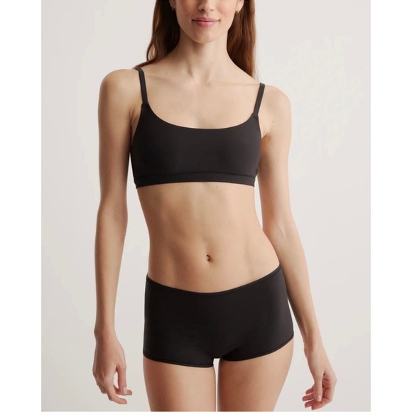 Quince Black Second Skin Scoop Neck Bralette Size Small Black Soft Stretch - Picture 1 of 4